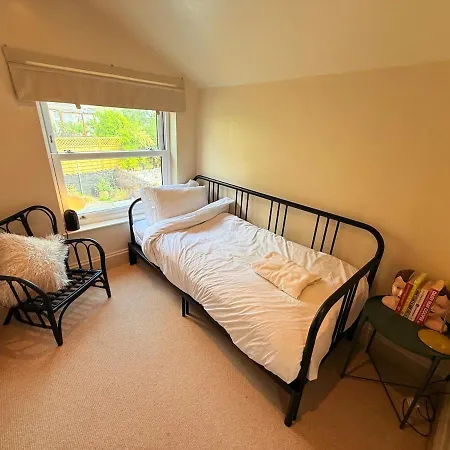 Ultra Modern House Casa vacanze *