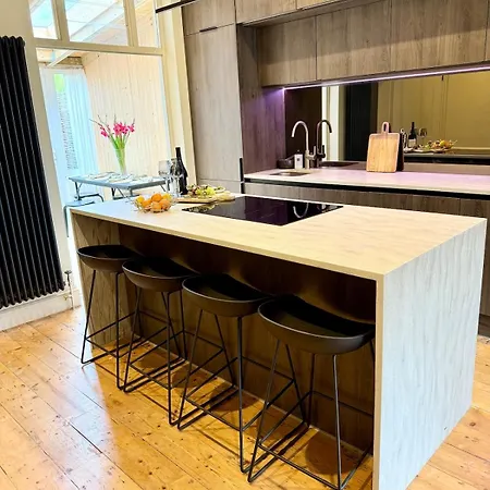 Tatil Evi Ultra Modern House *