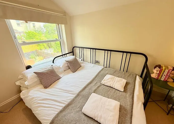 Ultra Modern City Centre House 別荘 ブリストル