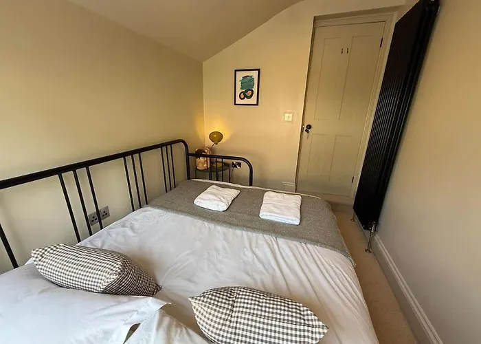 Ultra Modern City Centre House 別荘 *