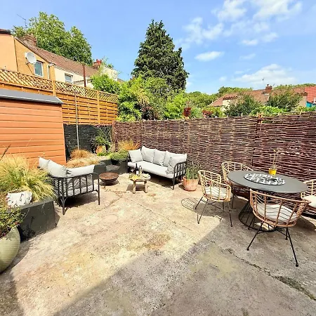 Ultra Modern House Будинок відпочинку